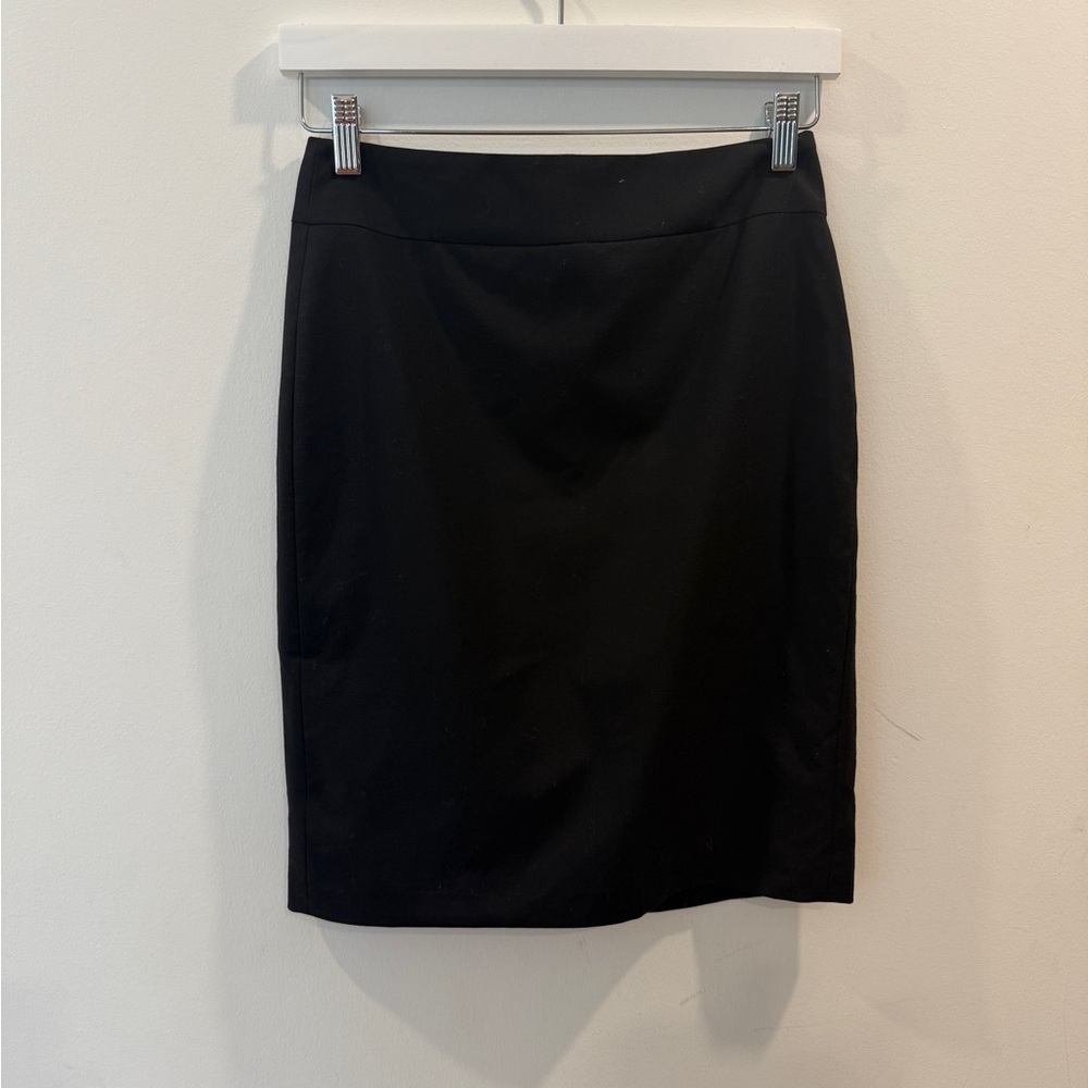 Banana Republic Black Pencil Skirt - Picture 4 of 8